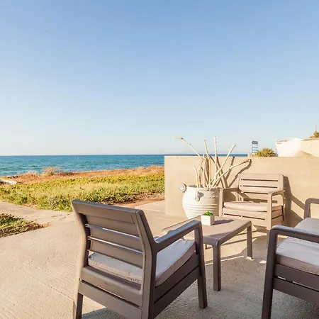 Apartment Grey Beachfront