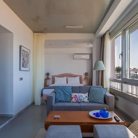 Grey Beachfront * Kokkini Hani